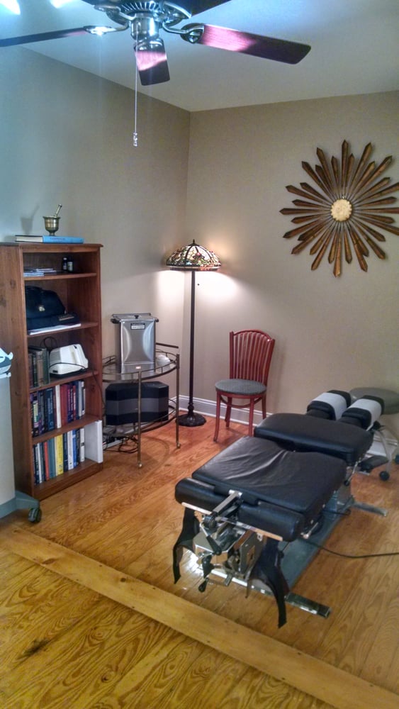 LIC Chiropractic picture